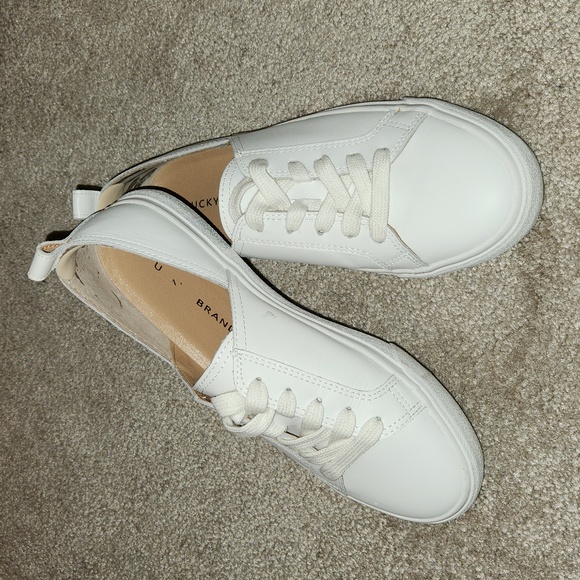 Lucky Dansbey Sneakers - Picture 11 of 16